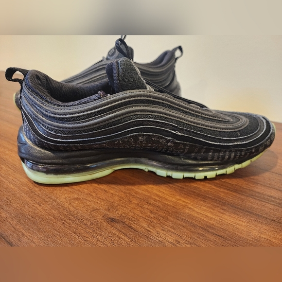 Women's Nike Air Max 97 With Glow Soles - Picture 3 of 10